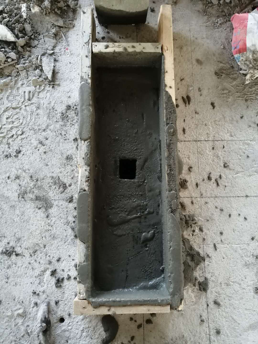 水泥路面起皮怎么办？能够一次性治理到位吗？